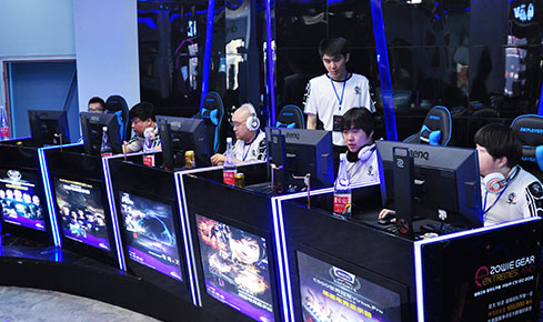 势发球与快 势发球与快