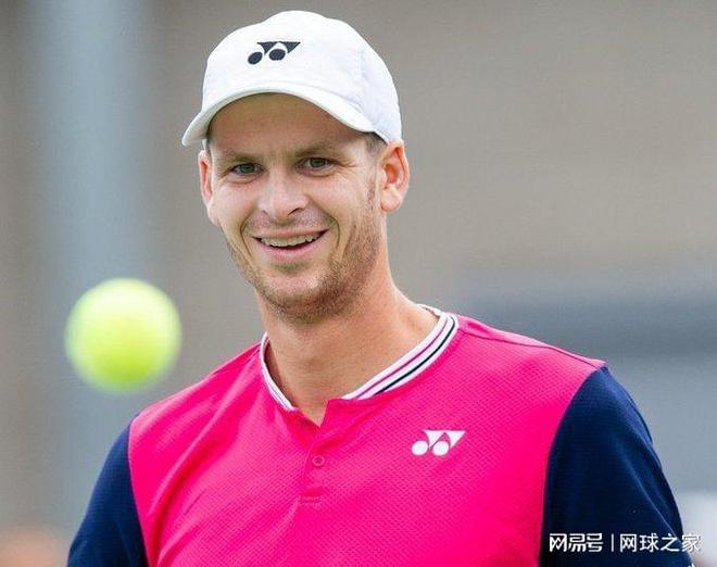 禁区内包抄 禁区内包抄